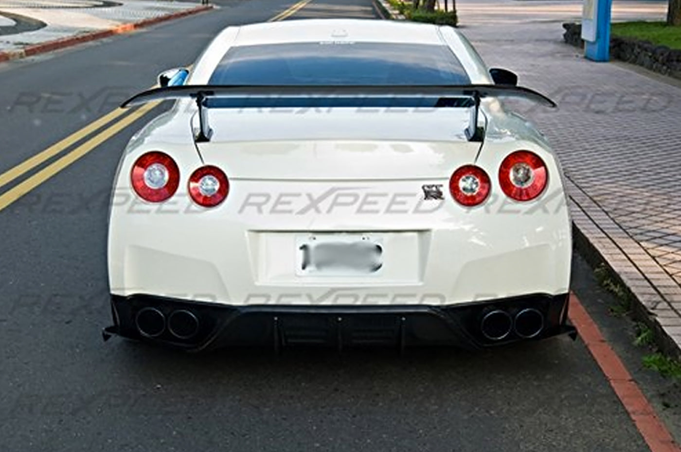 Rexpeed Rear Bumper Extensions for R35 GTR (N30)