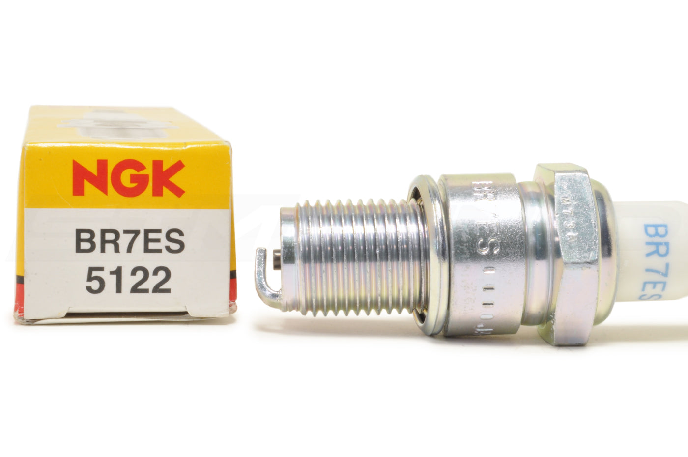 5122-br7es-ngk-spark-plug-dsm-
