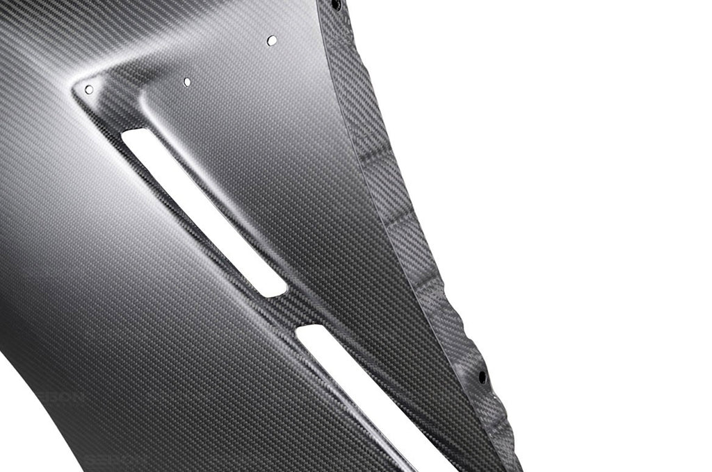 Sebon R35 FF0910NSGTR-OE-DRY Seibon R35 GTR Dry Carbon Fiber Fenders
