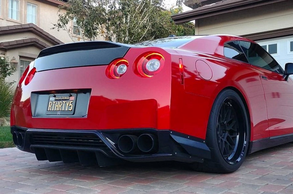 Sebon R35 TL0910NSGTR-C Seibon R35 GTR Carbon Fiber C Style Trunk