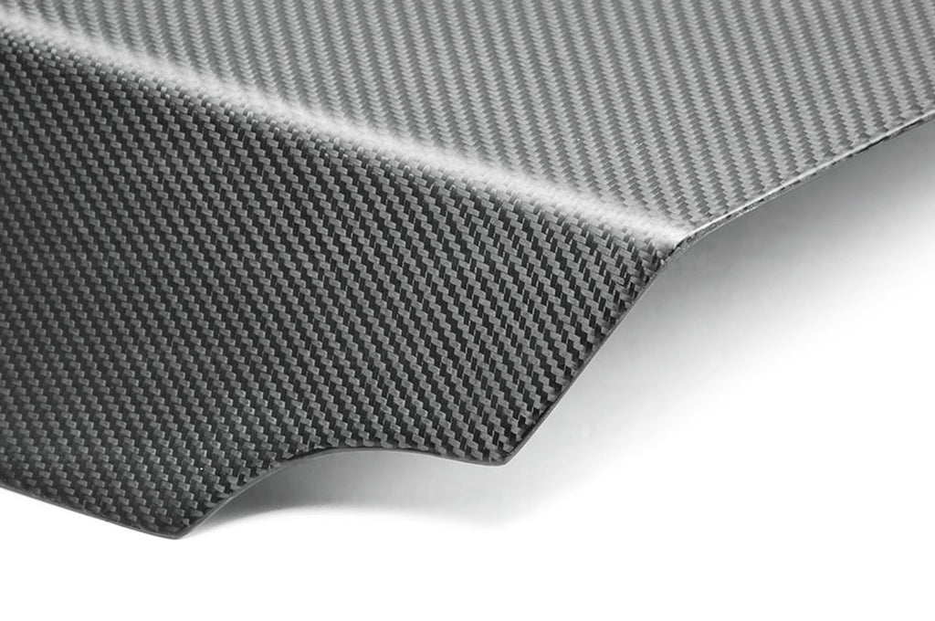Sebon R35 TL0910NSGTR-OE-DRY Seibon R35 GTR Dry Carbon Wingless Trunk